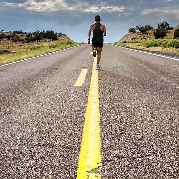 Spanish Runner Embarks on Route 66 Journey to Raise Funds for ALS Research