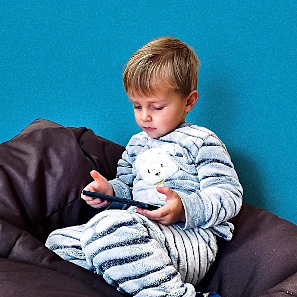 UN Urges Action to Protect Children from Online Information Risks