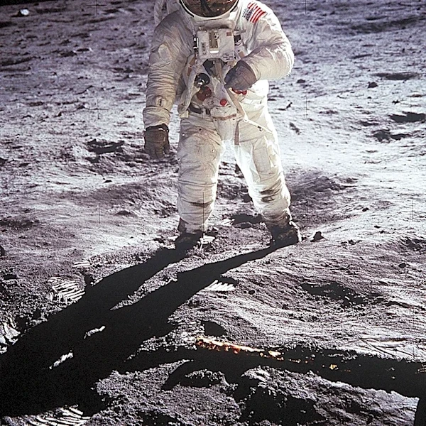 Historical Events on August 13: Berlin Wall Construction and Apollo 11 Astronauts Honored