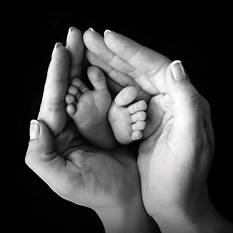 Surrogate McKenna West Faces Legal Hurdles in Bid to Retain Custody of Newborn