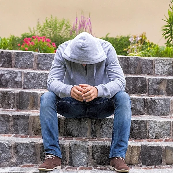 Study Reveals Elevated Suicide Risk for Men Following Relationship Breakdown