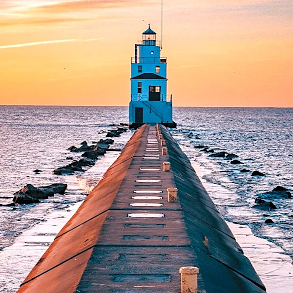 Appleton Man Dies in Boat Crash Near Kewaunee Lighthouse Pier