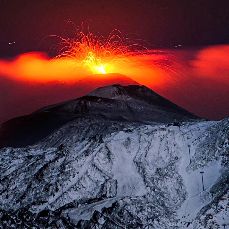 U.S. Hiker Dies After Lightning Strike on Mount Etna Amidst Volcanic Activity