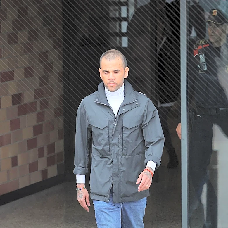 North Omaha Standoff Suspect Raynard Bass Removed from Court for Disruption During Arraignment