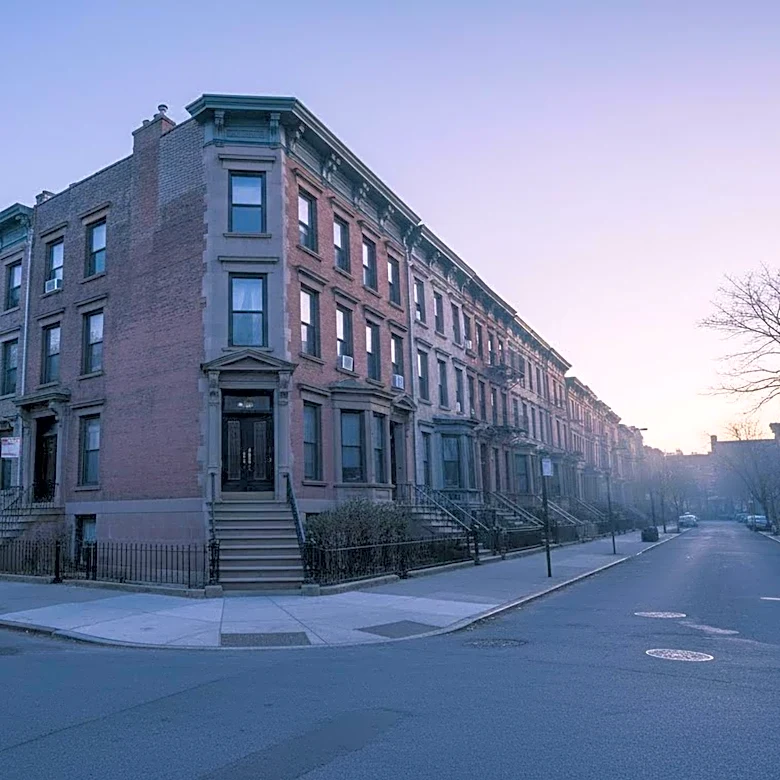 Brooklyn Mother of Five Fatally Shot Outside Crown Heights Bar