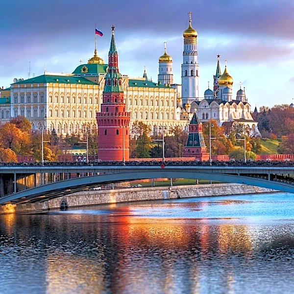 Russian Oligarchs Reportedly Donate Billions to Bolster Kremlin's War Chest Amid Ukraine Conflict