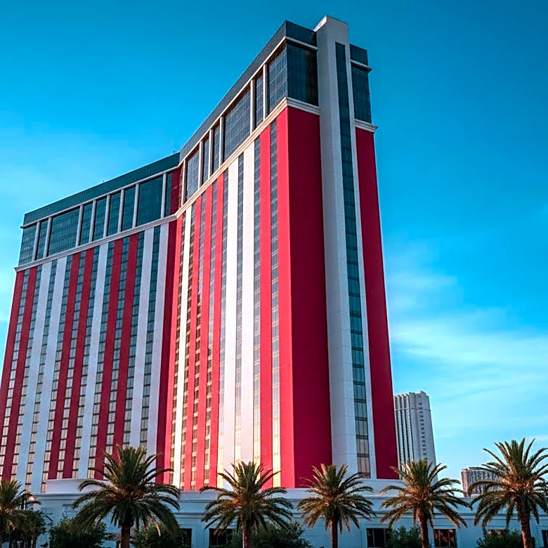Las Vegas OYO Hotel Under Investigation for Deceptive Listings Following Influencer Claims