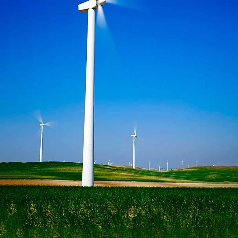 Residential Wind Turbines Face Challenges Despite Efficiency, Limiting Widespread Adoption