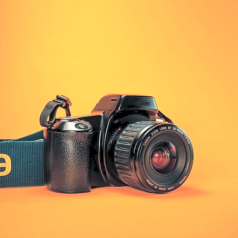 Programmer Successfully Ports Playable Doom to Canon DSLR Camera