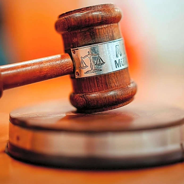 Bloomington Assistant Police Chief Placed on Leave Following Federal Lawsuit Alleging Wrongful Arrest and Civil Rights Violations