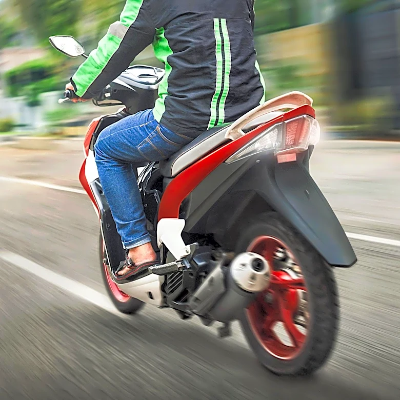 Massachusetts Emergency Rooms Report Skyrocketing Child E-Bike and Scooter Injuries, Prompting Calls for Stricter Regulations