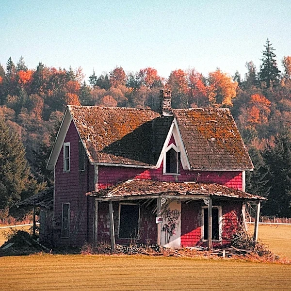c.1900 Maine Fixer-Upper Home Listed for $62,000 in Enfield