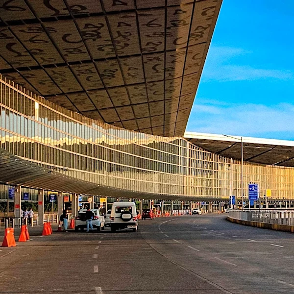 Toledo Police Investigate Shooting Incident at Airport Square