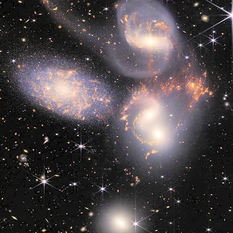 Astronomers Detect Hot Gas Cloud Signaling Early Galaxy Cluster Formation 11 Billion Light-Years Away