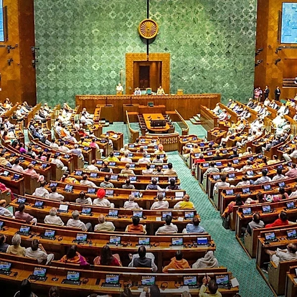 Senator Josh Hawley Co-Sponsors 'Faster Labor Contracts Act' to Expedite Collective Bargaining