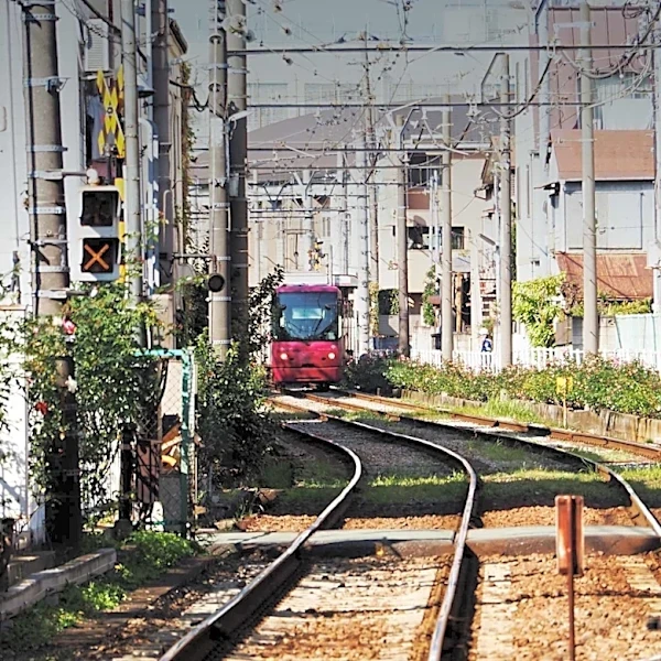 Four Railway Workers Killed by Express Train in Japan During Track Maintenance