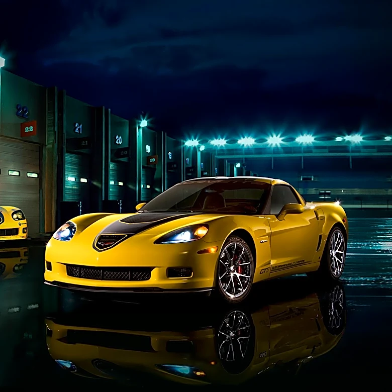 Corvette Driver Strikes Pedestrian and Building After Drag Racing in Manhattan