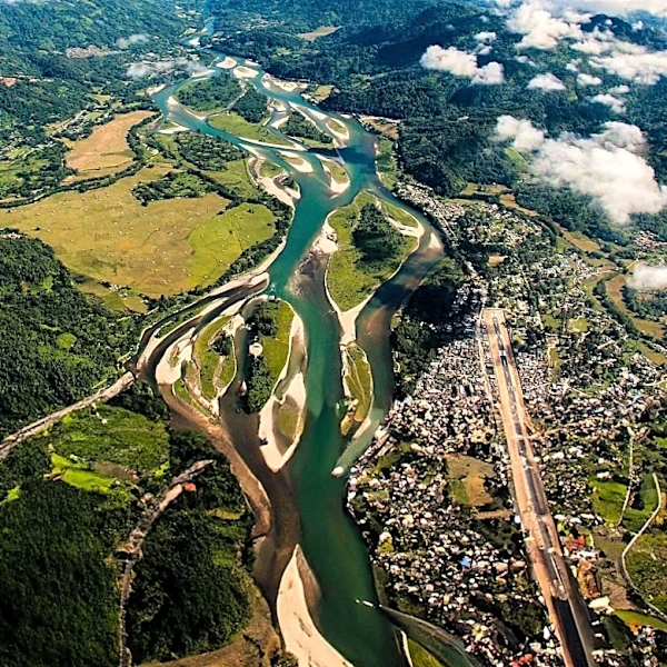 Hood River, Oregon, Recognized as Nation's Best Small Mountain Town by Travel + Leisure