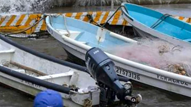Mexican Navy Rescues Fishermen Adrift for Five Days in Portable Cooler