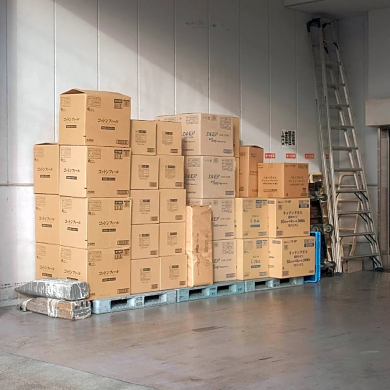 Cedar Rapids Data Centers Accused of Disposing Banned Recyclables, Cardboard
