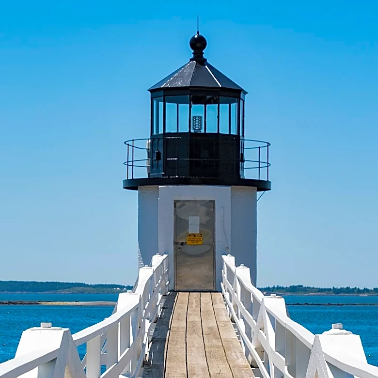 Martha's Vineyard Supply Chain Vulnerable to Disruptions, Report Warns
