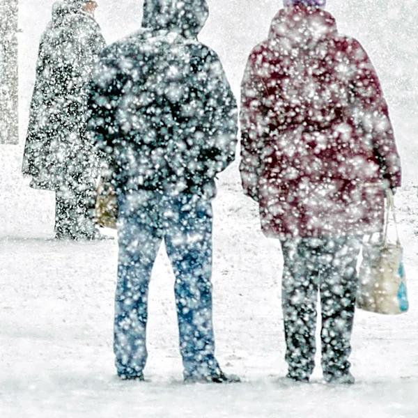 Philadelphia Advocates Urge City to Equalize Heat and Cold Weather Protections for Unhoused Residents