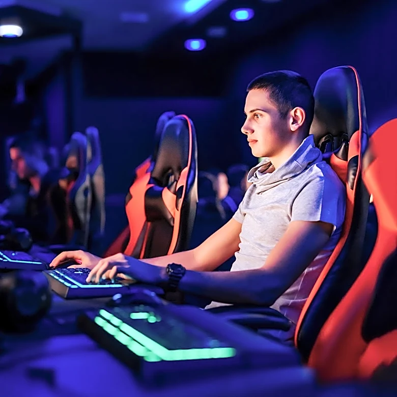 German Military Recruits Gamers at Gamescom to Address Personnel Shortages