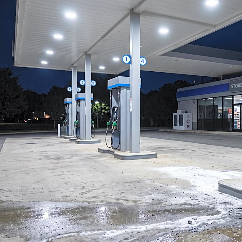 Deputies Search for Arson Suspect in SW Miami-Dade Gas Station Fire