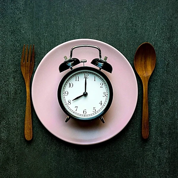 New Study Suggests Intermittent Fasting May Lower Blood Sugar in Adults with Type 1 Diabetes