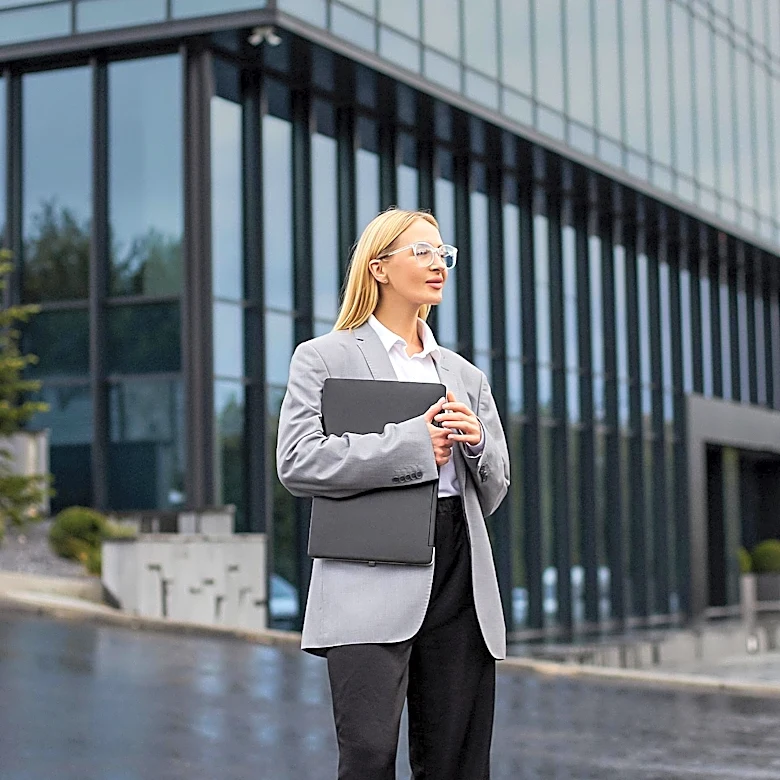 Erin Brockovich Expands Activism to Challenge Big Tech's Data Centers