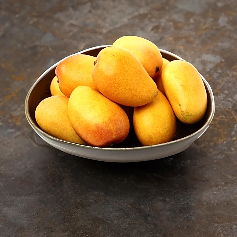 New York Produce Company Recalls Mangoes from Walmart Stores Due to Potential Salmonella Contamination