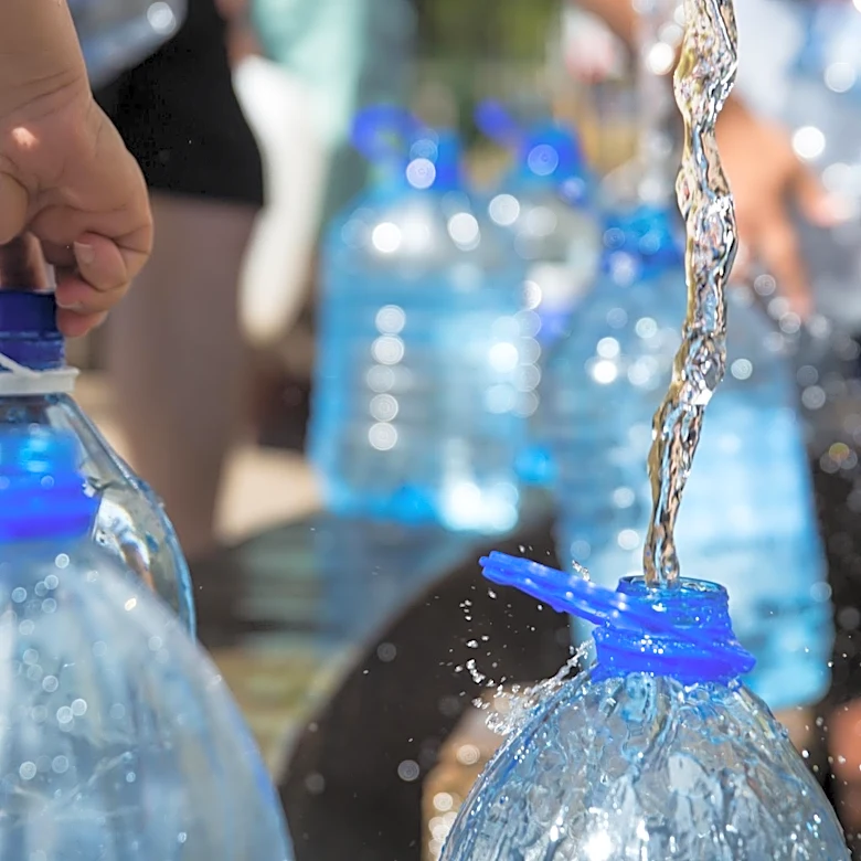 Gary, Indiana, Residents Receive Free Water Amid Storm Recovery Efforts
