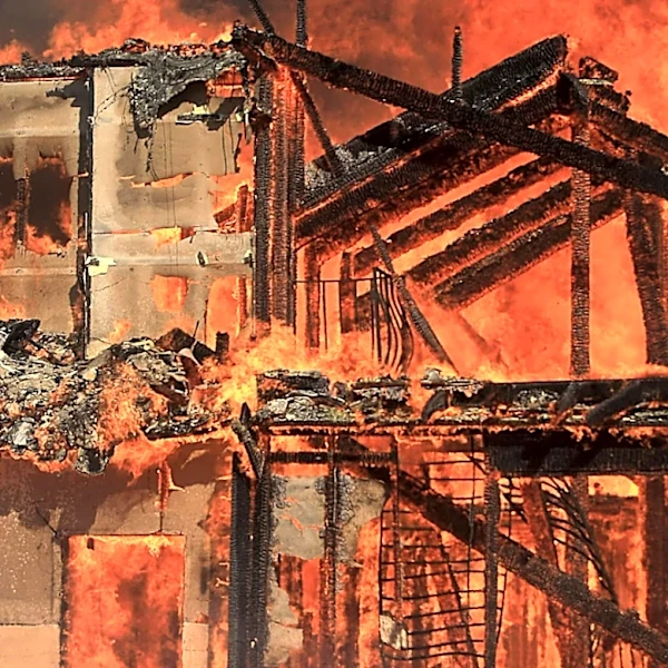 Suspicious Fire Displaces Families in Northwest Oklahoma City, Investigation Underway
