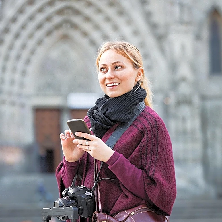 DFAT Warns Travel Advisors of 'Scam-to-Travel Pipeline' Risks for Australian Travelers