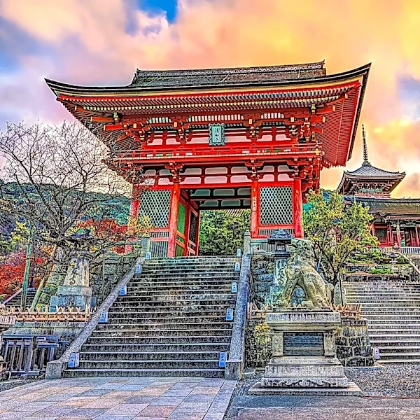 Kyoto, Japan: A Cultural Epicenter with Over 2000 Temples and Shrines