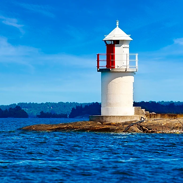 Volunteers Sought for Grand Island East Channel Lighthouse Restoration in Munising, Michigan