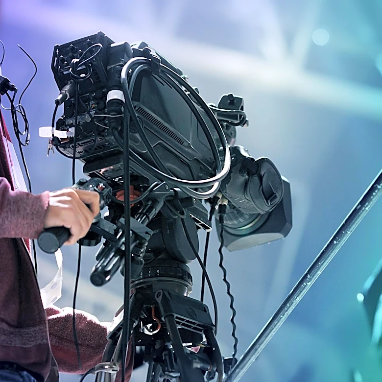 Marika Gerrard, Pioneering Aerial News Camera Operator, Recognized for Contributions to Journalism