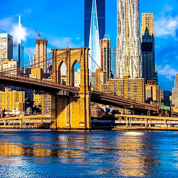 Police Fatally Shoot Knife-Wielding Man on Brooklyn Bridge After Threats to Officers