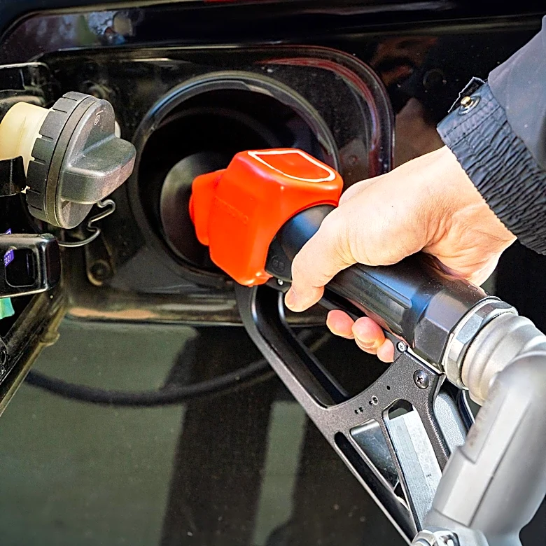 Philadelphia Region Gas Prices Reach Record High on Labor Day, Drivers Express Frustration
