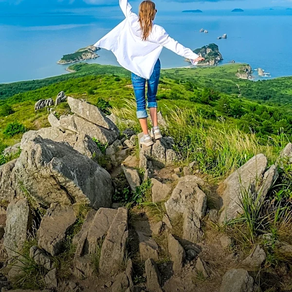 Samantha Look Leads Vineyard Conservation Society Amidst Growing Female Leadership in Island Conservation