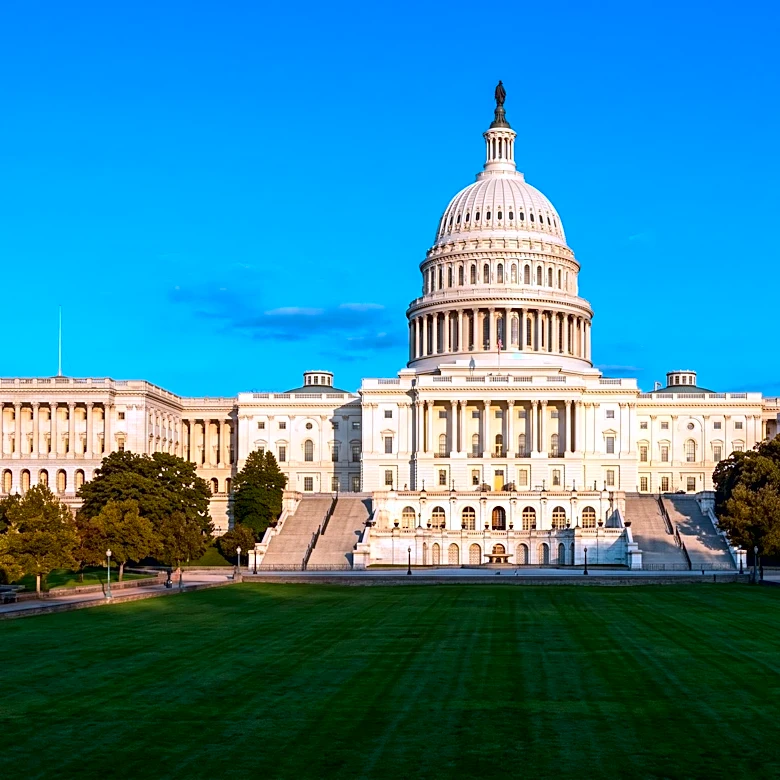 Clean Energy Industry Intensifies Political Spending to Counter Opposition and Influence Elections