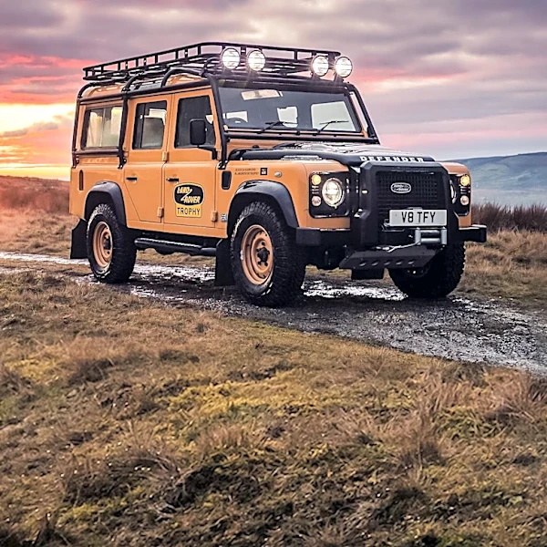 Vallfirest Proposes Repurposing Classic Land Rover Defenders for Wildfire Response