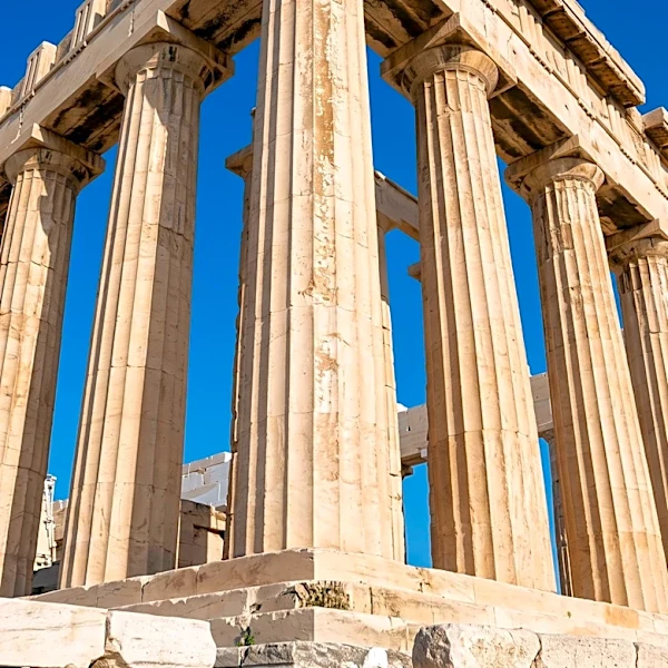 Oxford Mathematician Challenges 2000-Year-Old Parthenon Optical Illusion Myth