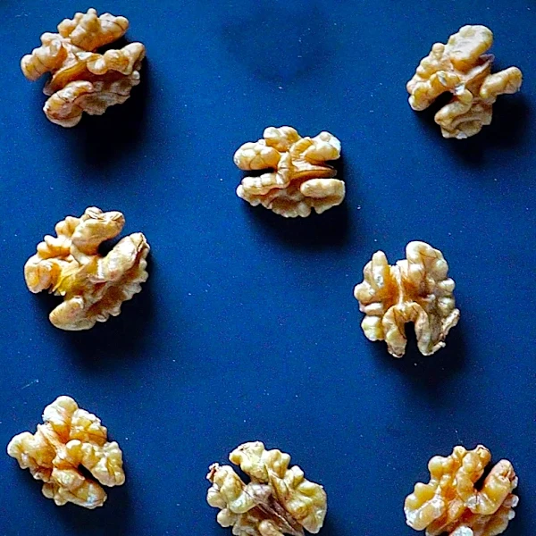 New Study Links Nut Consumption to Improved Brain Health, Especially for Individuals with Lower Diet Quality