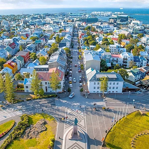 Reykjavik, Iceland, Offers Diverse Tourist Experiences and Efficient Airport Transfers