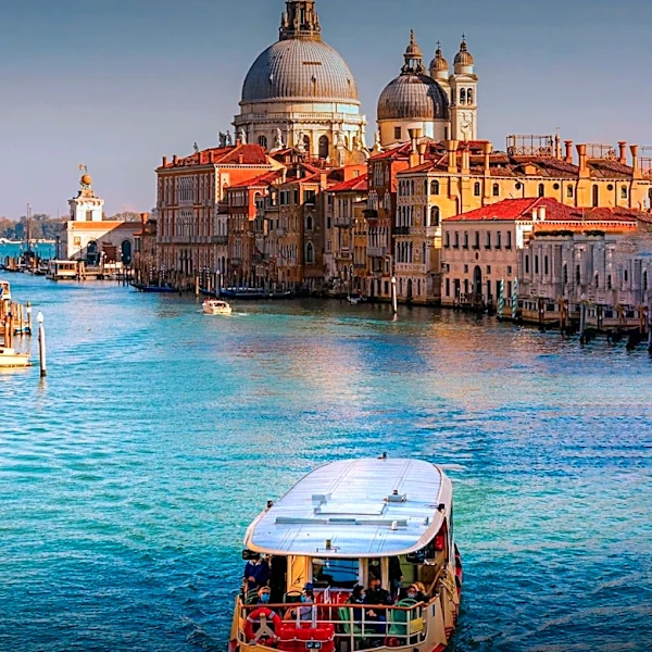 Venice Grapples with Overtourism and Globalization's Impact on Local Economy and Culture