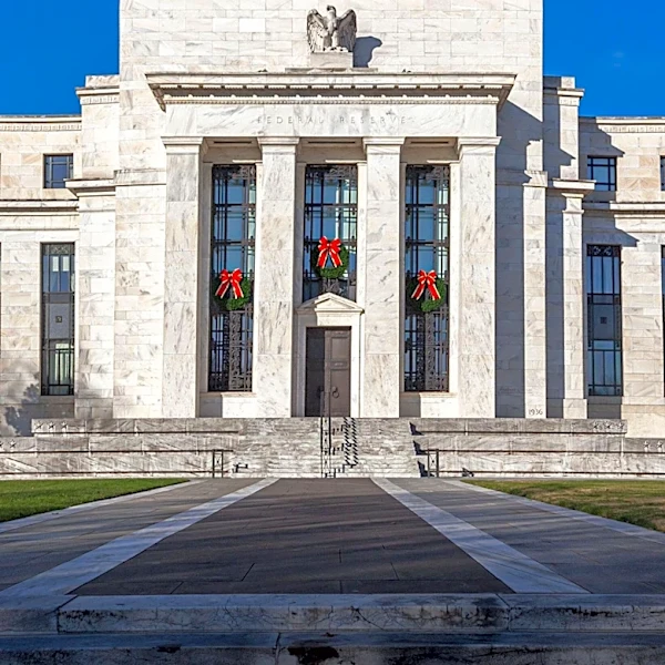 Federal Reserve Supervision Criticized for Inaction on Bank Risk Post-SVB Failure
