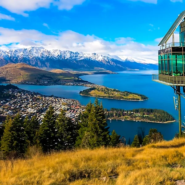 Queenstown, New Zealand, Offers Alpine Scenery and Adventure Tourism