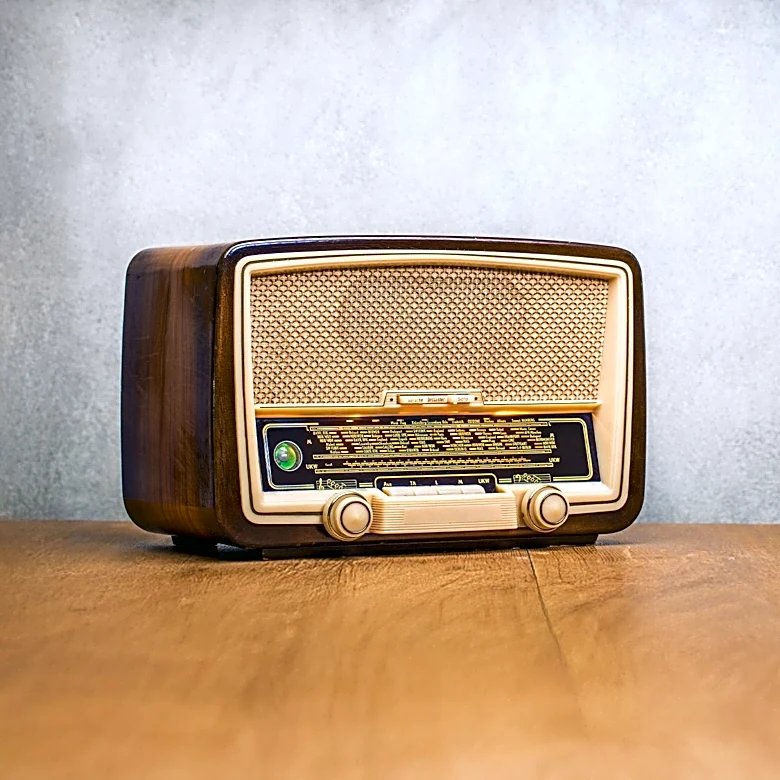 Radio Kansas Faces Funding Shortfall, Urges Listener Donations to Preserve Programming