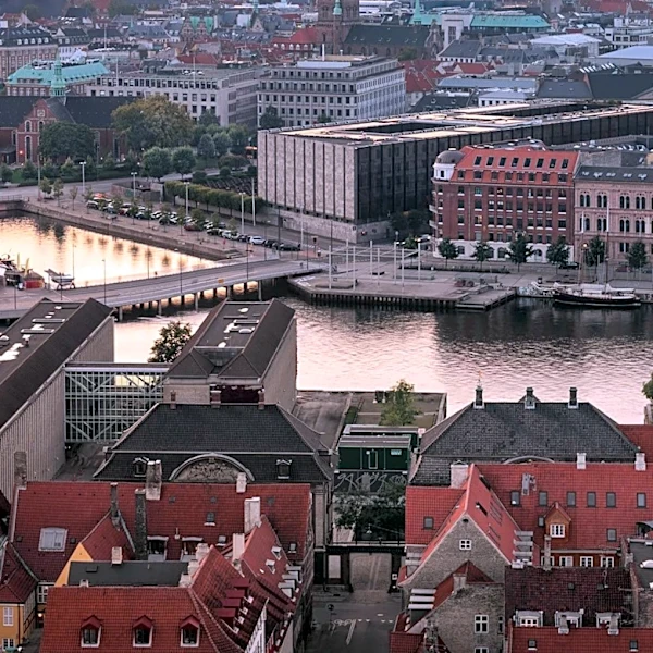 University of Copenhagen Researchers Publish Special Issue on Rethinking Global Mobility Law